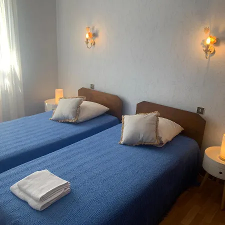 A Louer Dans Maison Апартаменты Арканг